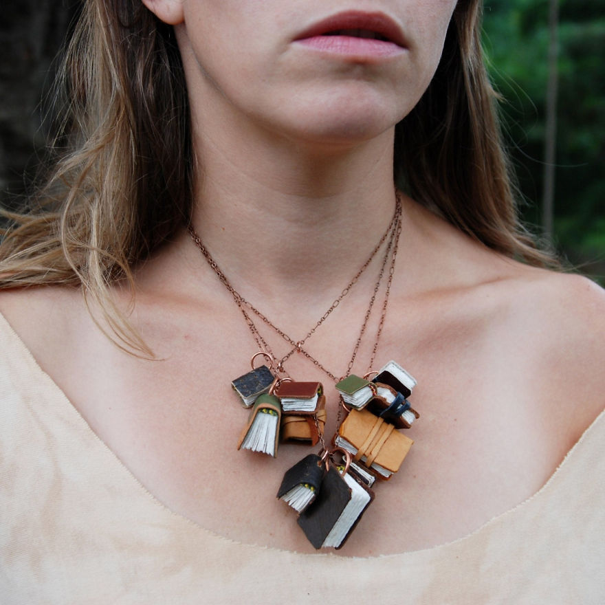 My Friend Makes Miniature Sketchbooks You Can Wear as a Library Around Your Neck 581270e10894e 880